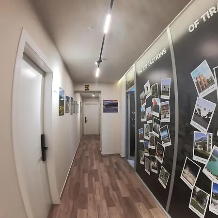Serenitas Hostel *